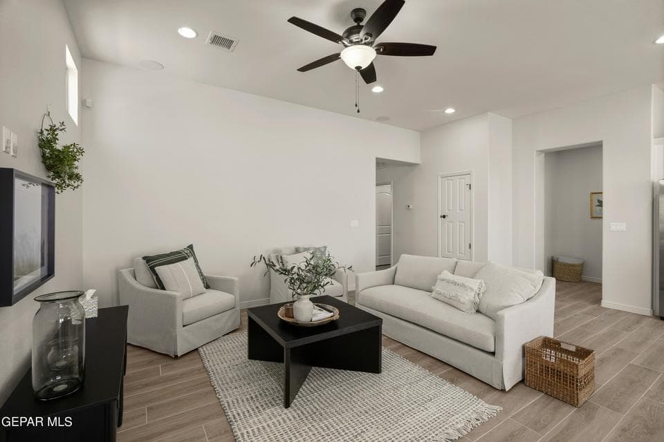 13825 Paseo Bosque-10