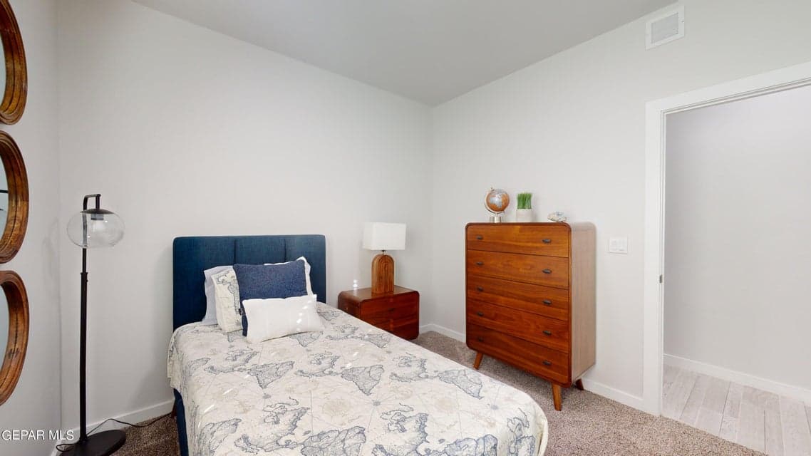 11110-Ground-Cherry-St-12132023_075535