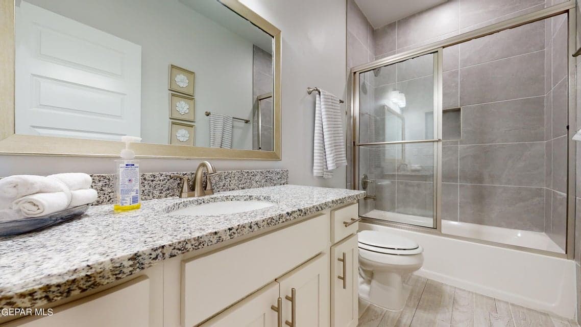 11110-Ground-Cherry-St-12132023_080850