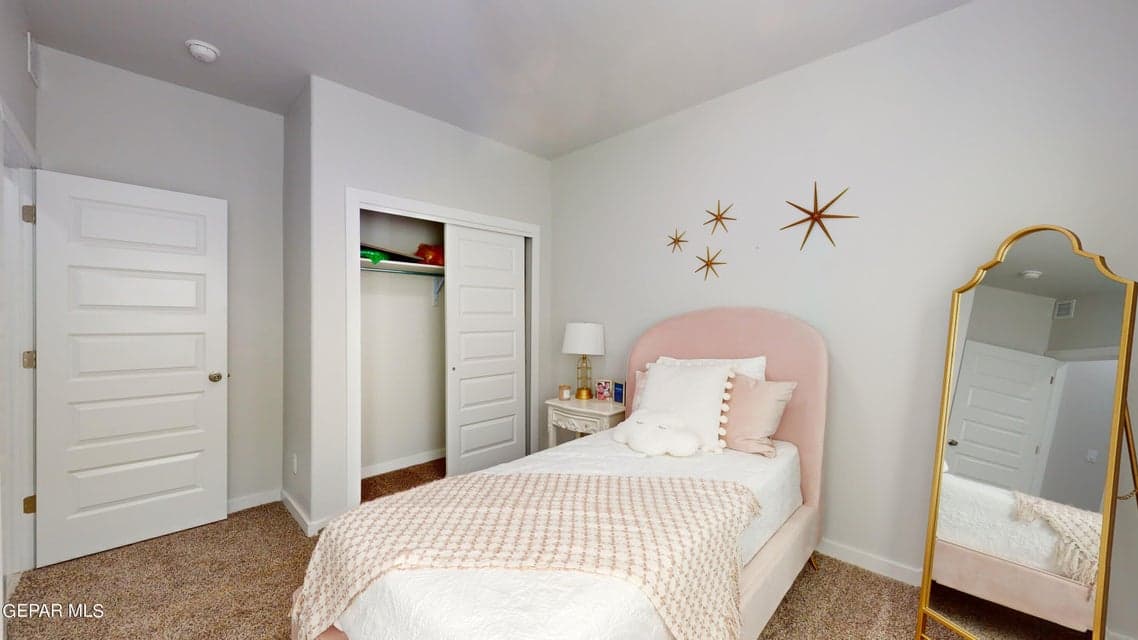 11110-Ground-Cherry-St-12132023_081122