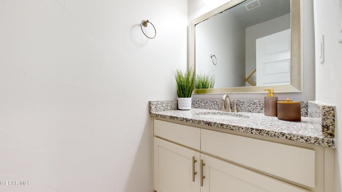 11110-Ground-Cherry-St-12132023_081432