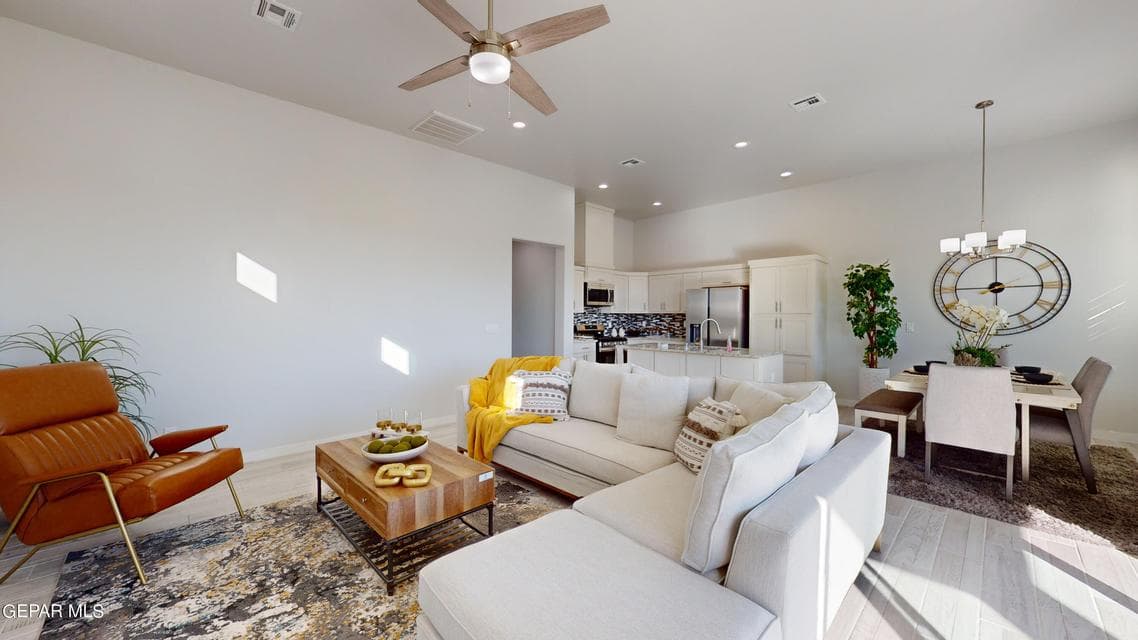 11110-Ground-Cherry-St-12132023_082907