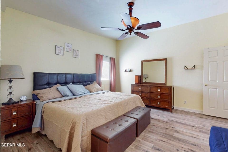 25-12005-Autumn-Gate-Dr-05242025_065530