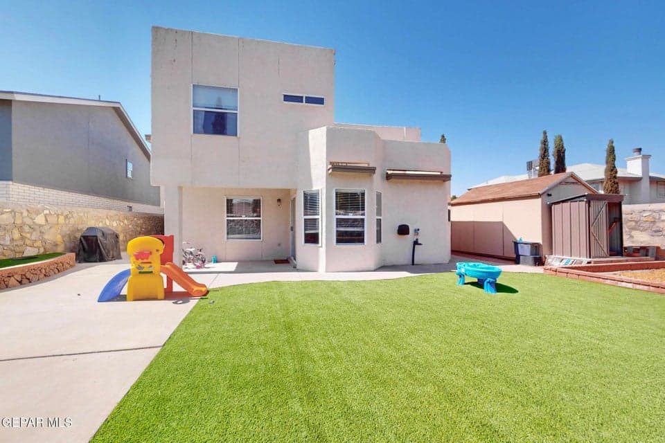 42-12005-Autumn-Gate-Dr-05242025_071509