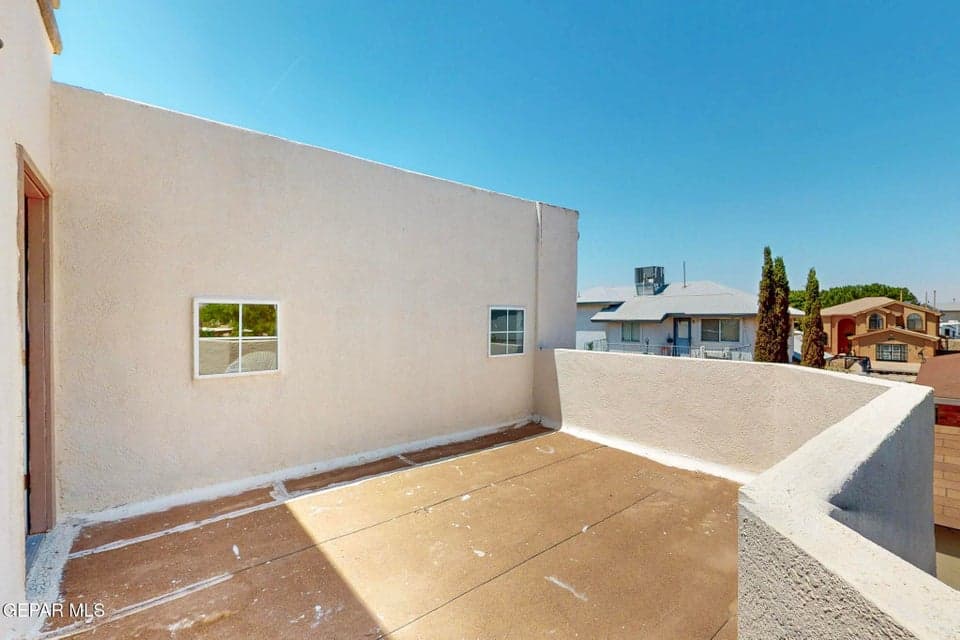 46-12005-Autumn-Gate-Dr-05242025_072126