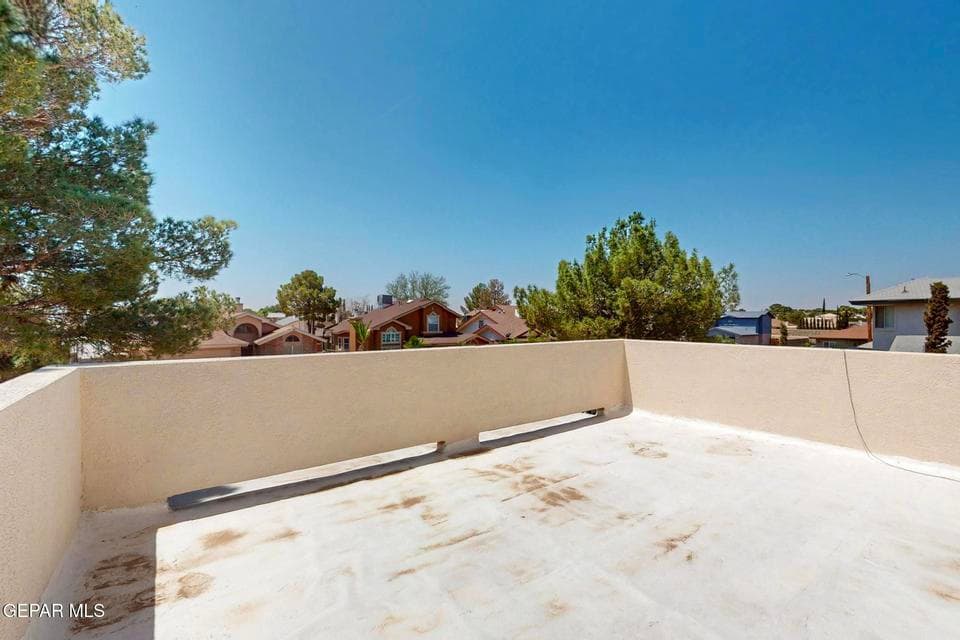 48-12005-Autumn-Gate-Dr-05242025_071949