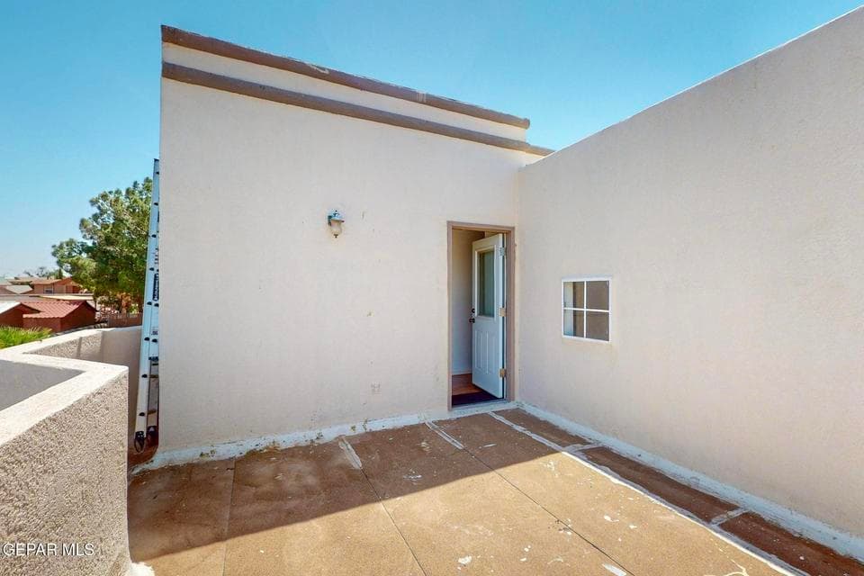 51-12005-Autumn-Gate-Dr-05242025_072107