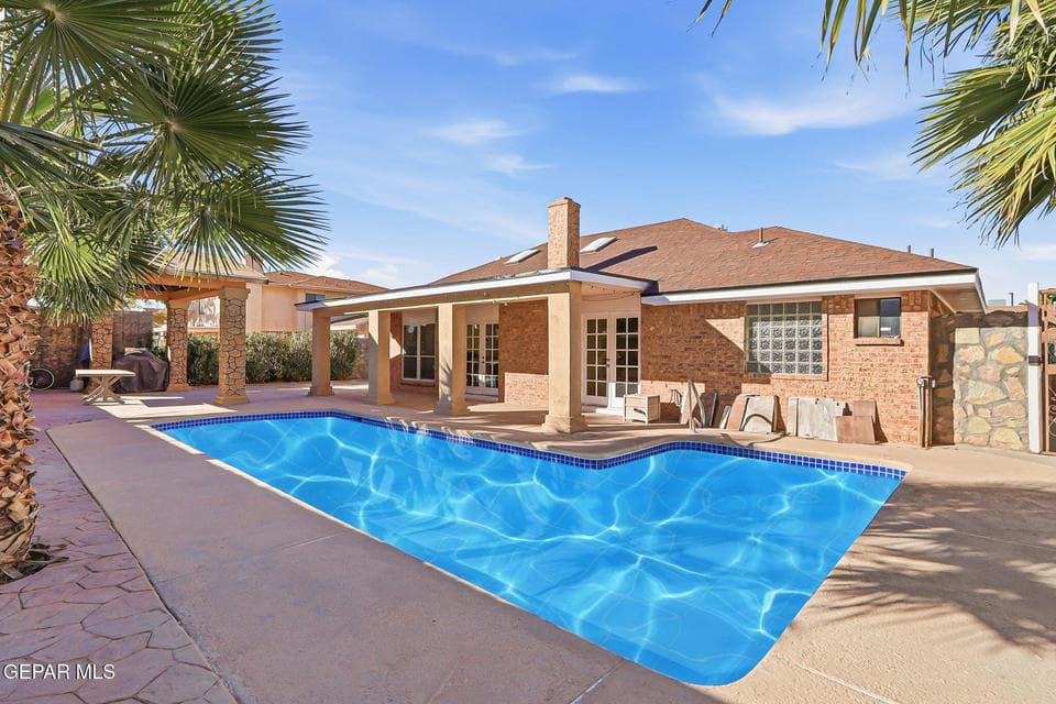 Media does not represent property as is. Digitally staged.