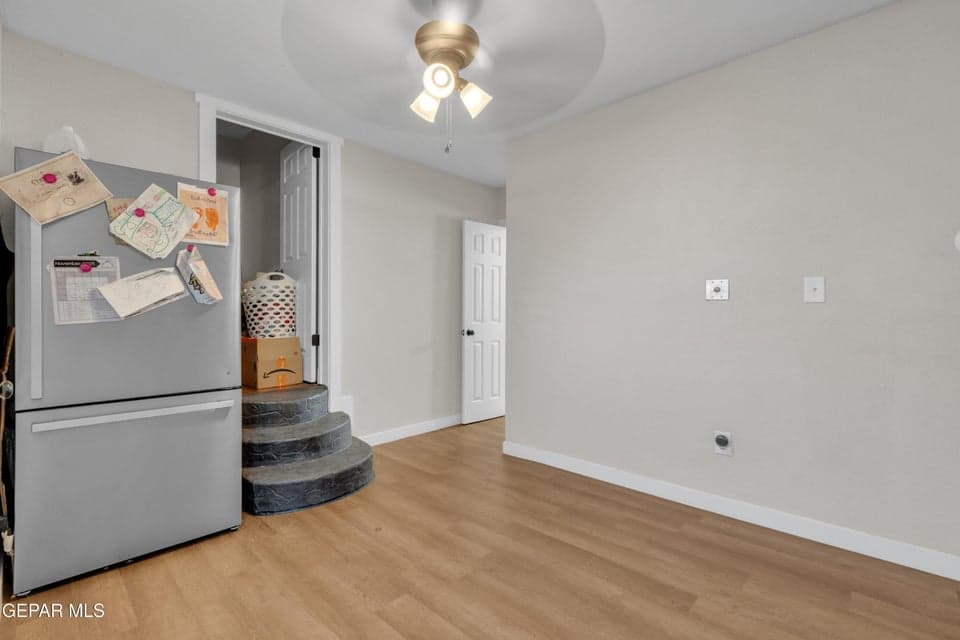 Photo of 3224 Tularosa Avenue