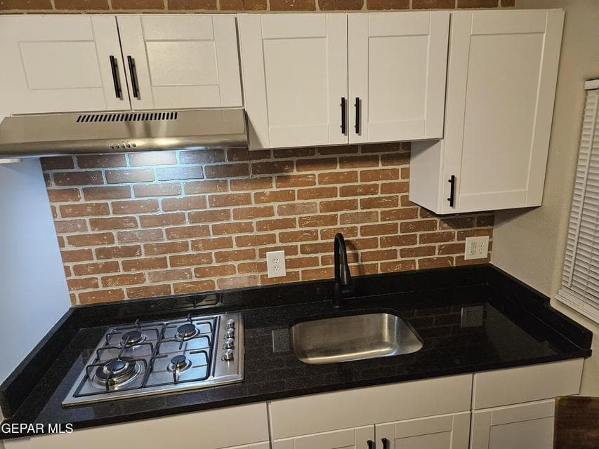 Photo of 3224 Tularosa Avenue