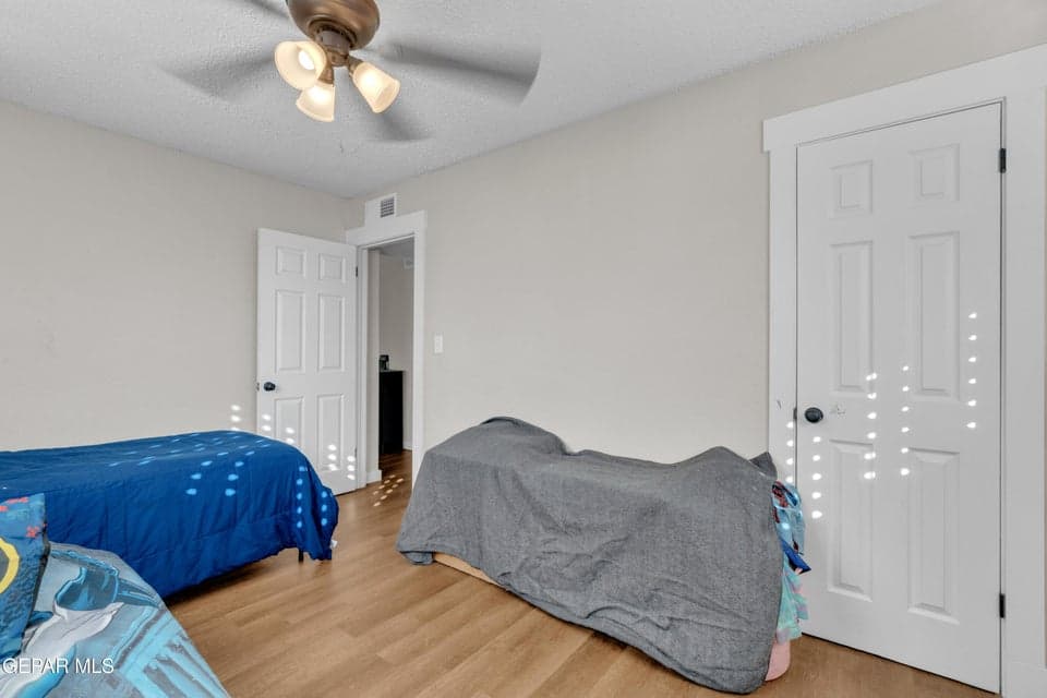 Photo of 3224 Tularosa Avenue