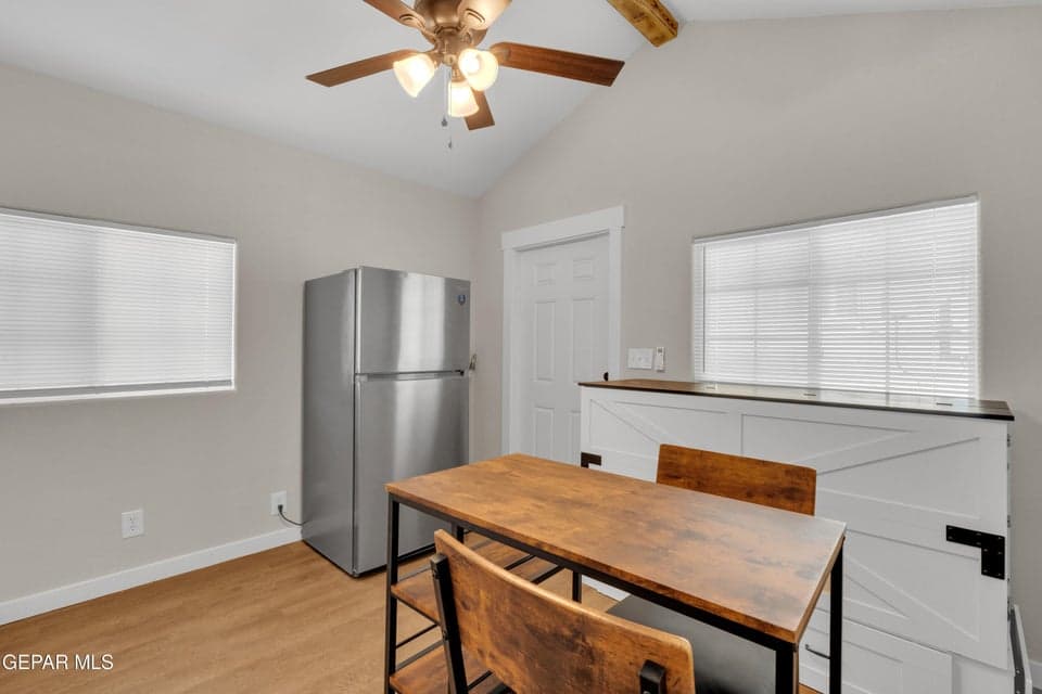 Photo of 3224 Tularosa Avenue