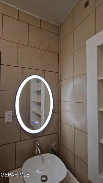 Photo of 3224 Tularosa Avenue