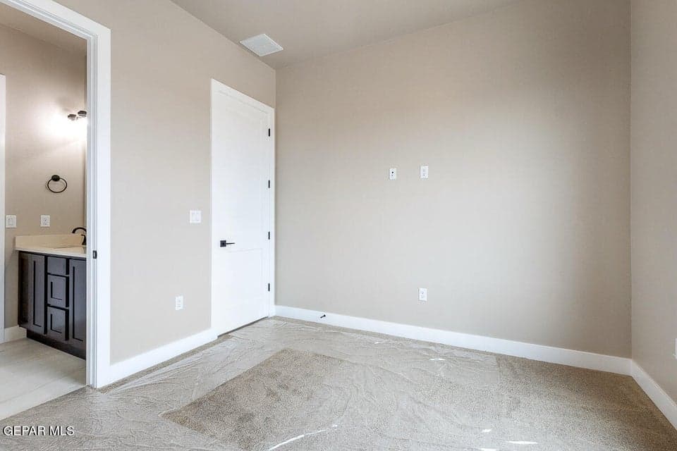 6420 Cadence River-13