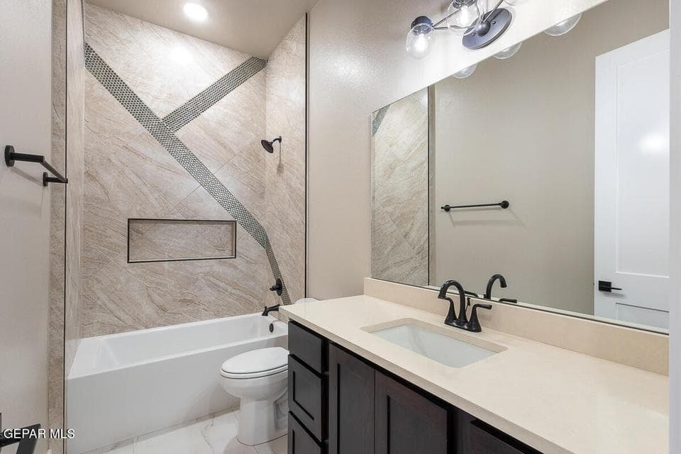 6420 Cadence River-15