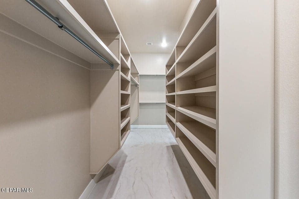 6420 Cadence River-39