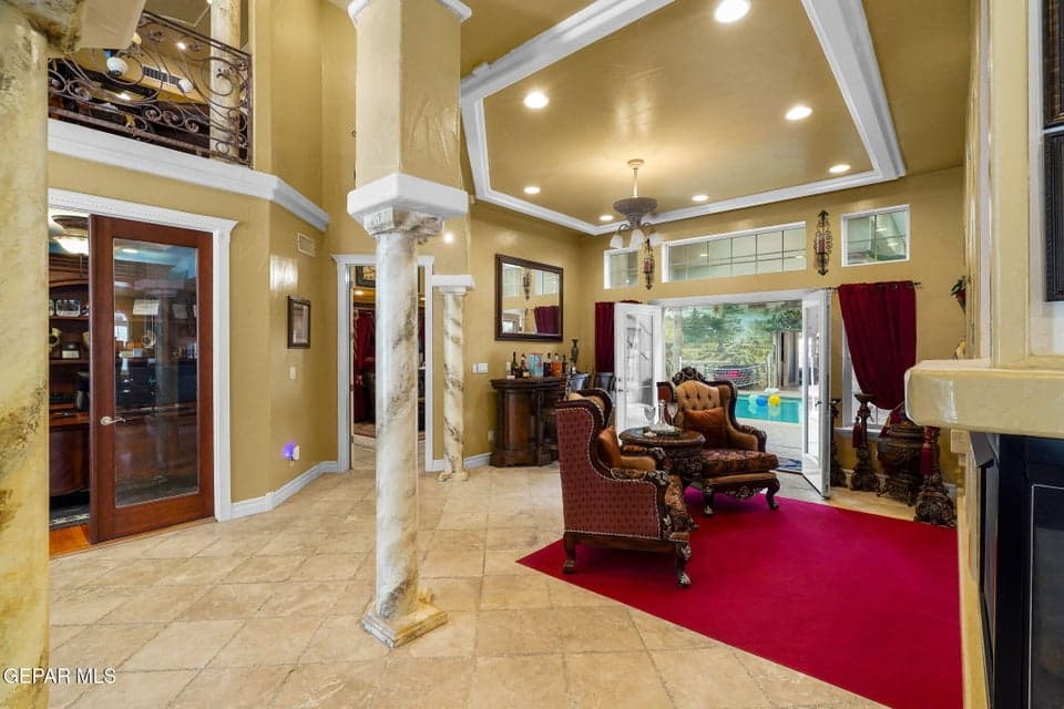 605 Meadow Willow Dr-14