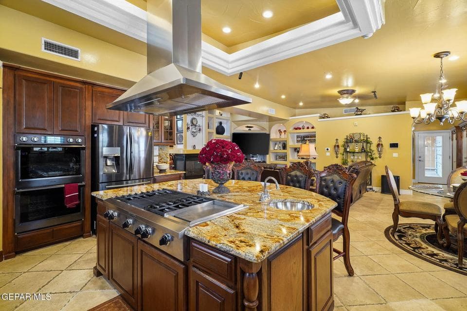 605 Meadow Willow Dr-28
