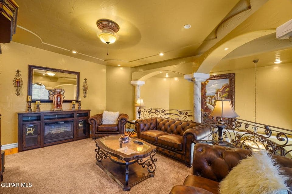 605 Meadow Willow Dr-46