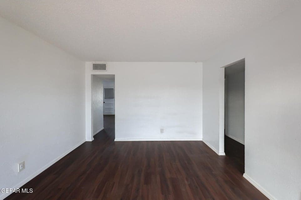 5409 Edmonton Avenue-1