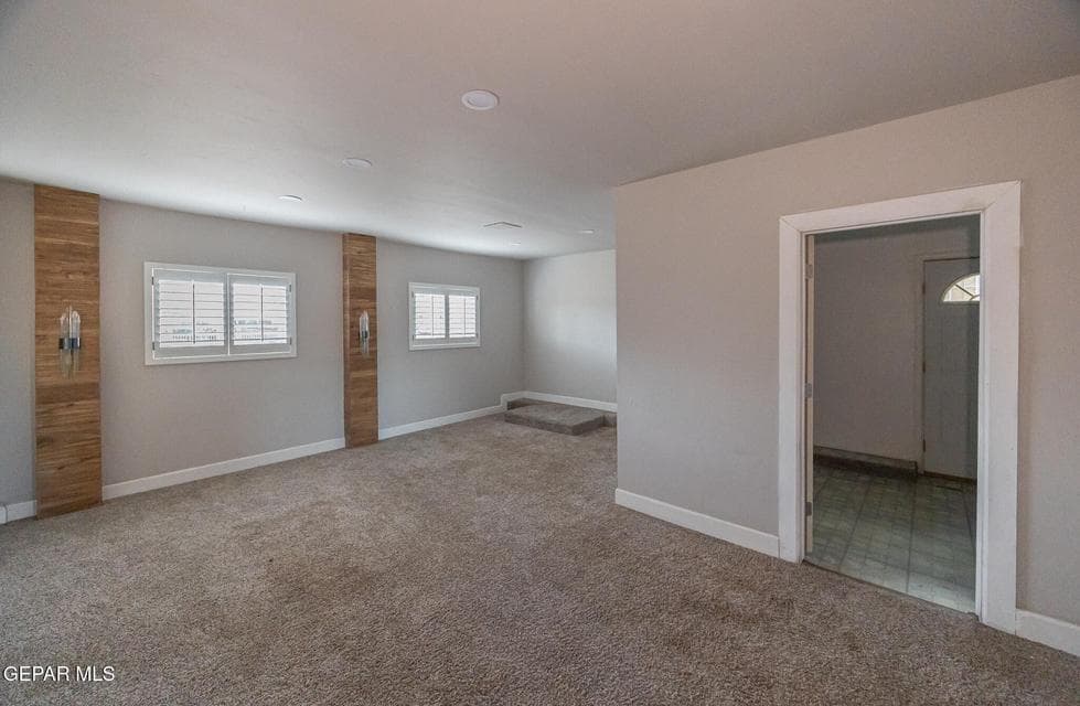 5409 Edmonton Avenue-5