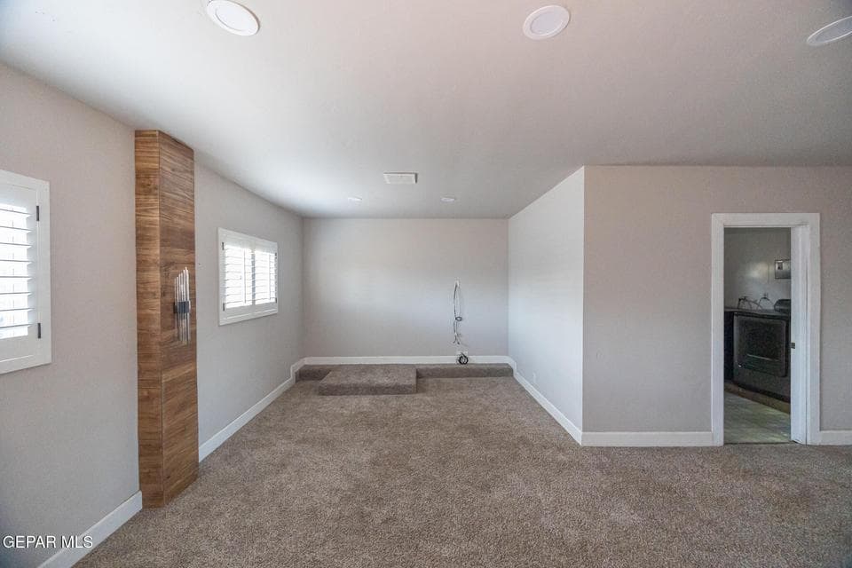 5409 Edmonton Avenue-6