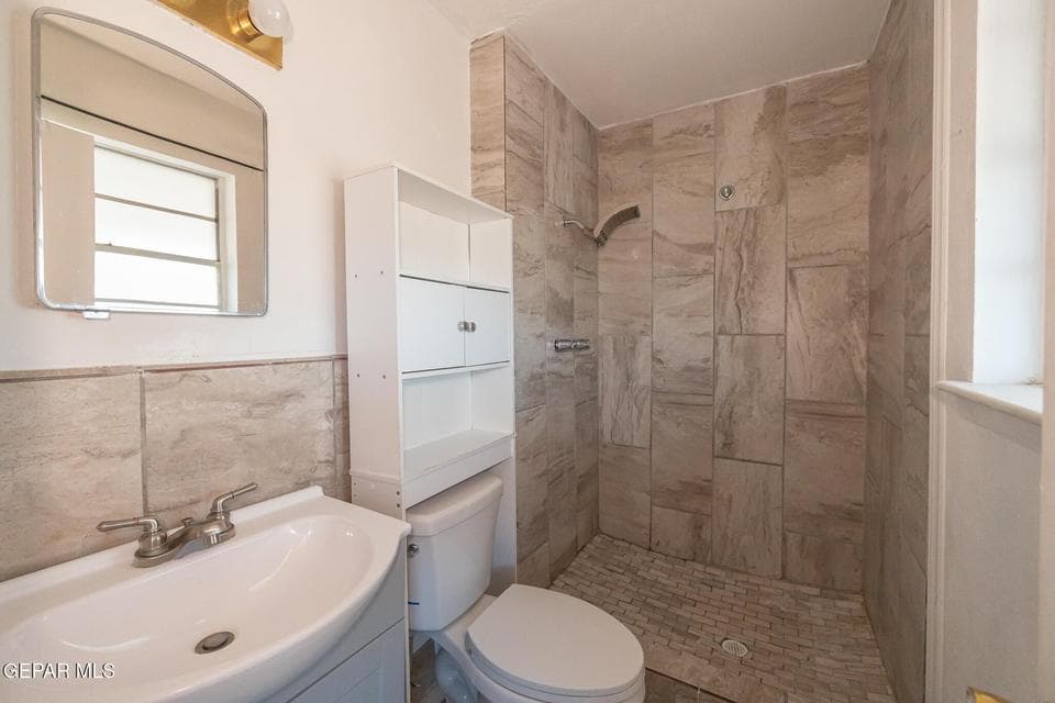 5409 Edmonton Avenue-13