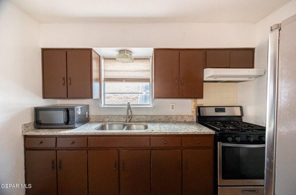 5409 Edmonton Avenue-4.5