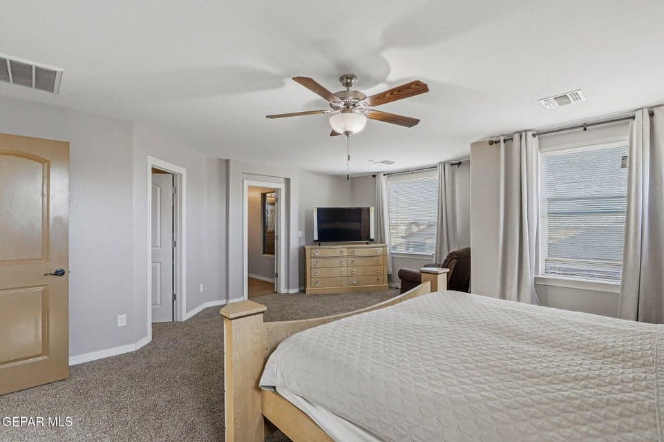 primary suite to bath