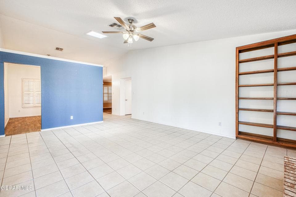 Photo of 1613 LARRY WADKINS Drive