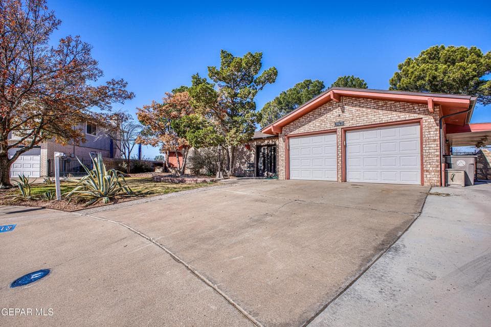 Photo of 1613 LARRY WADKINS Drive