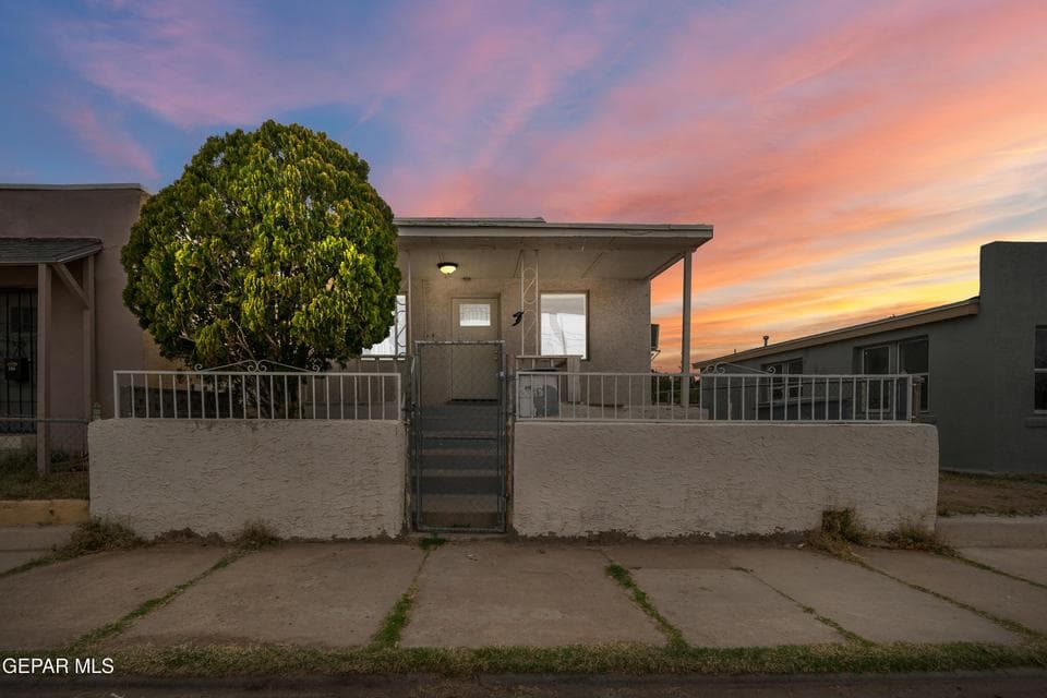 3315-E-Missouri-MLS-Camera-Guy-1