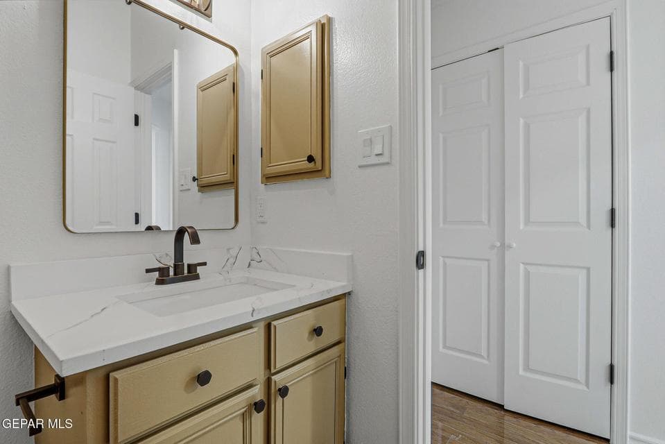 Upstairs hallway bathroom
