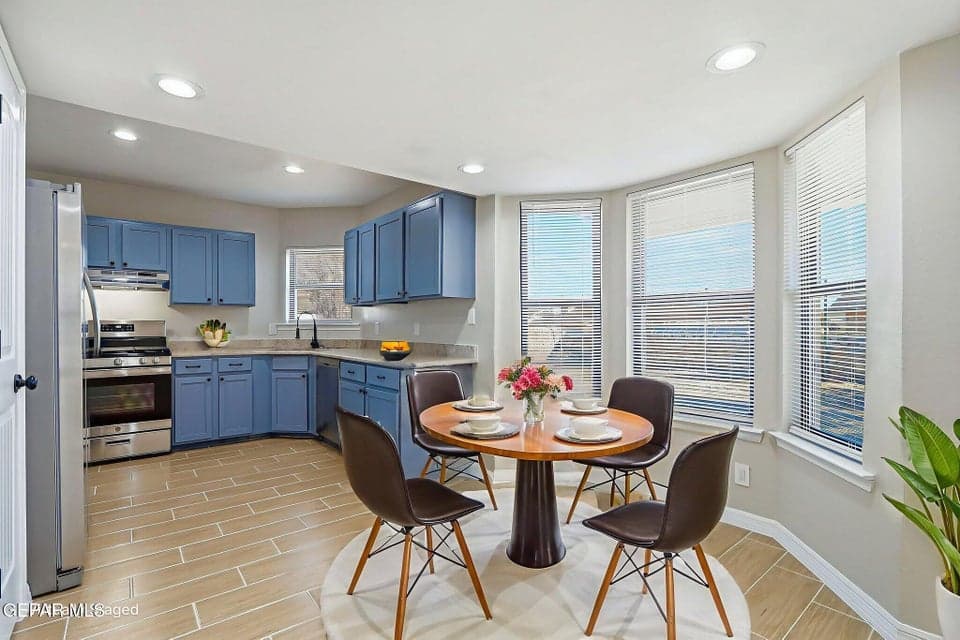 21-web-or-mls-IMG_5606 virtually staged