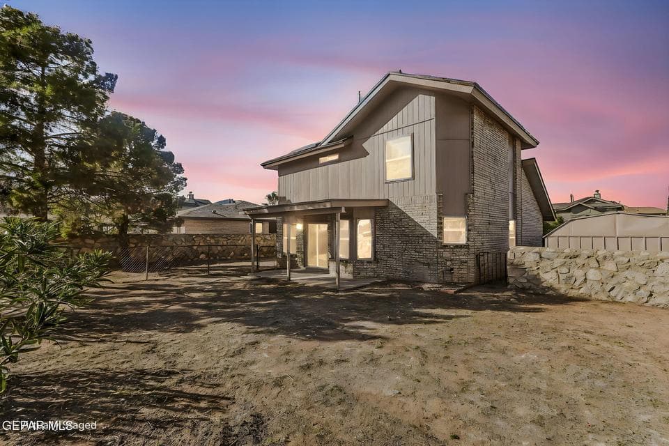 51-web-or-mls-IMG_5772 day to dusk