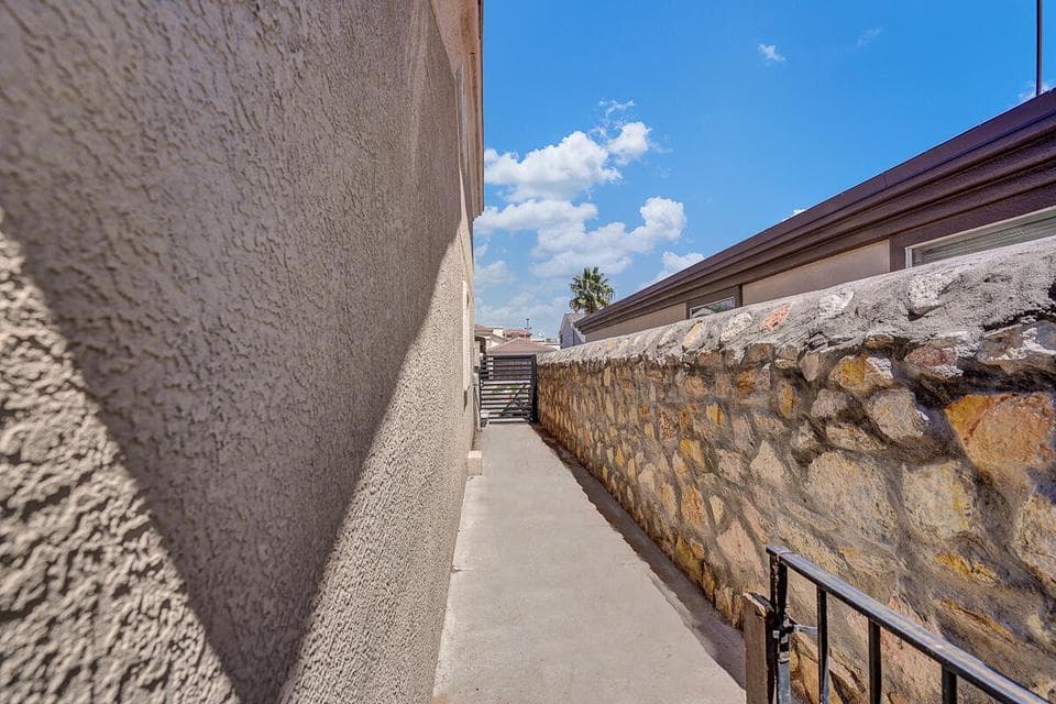 12316 Tierra Limpia -37