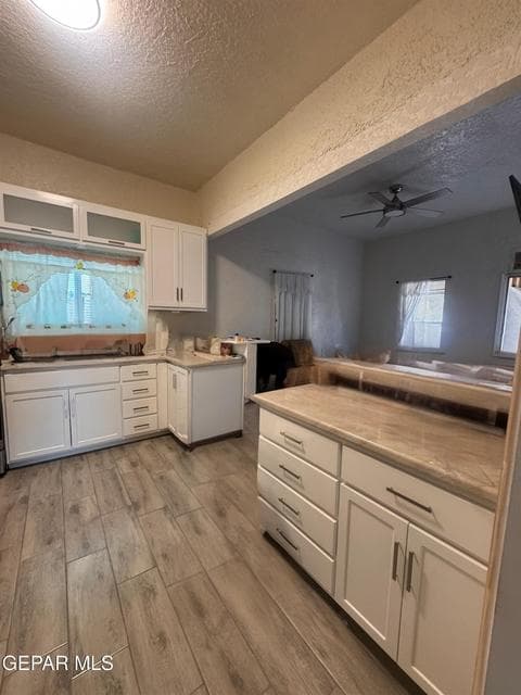 Perfect for bartop or breakfast area