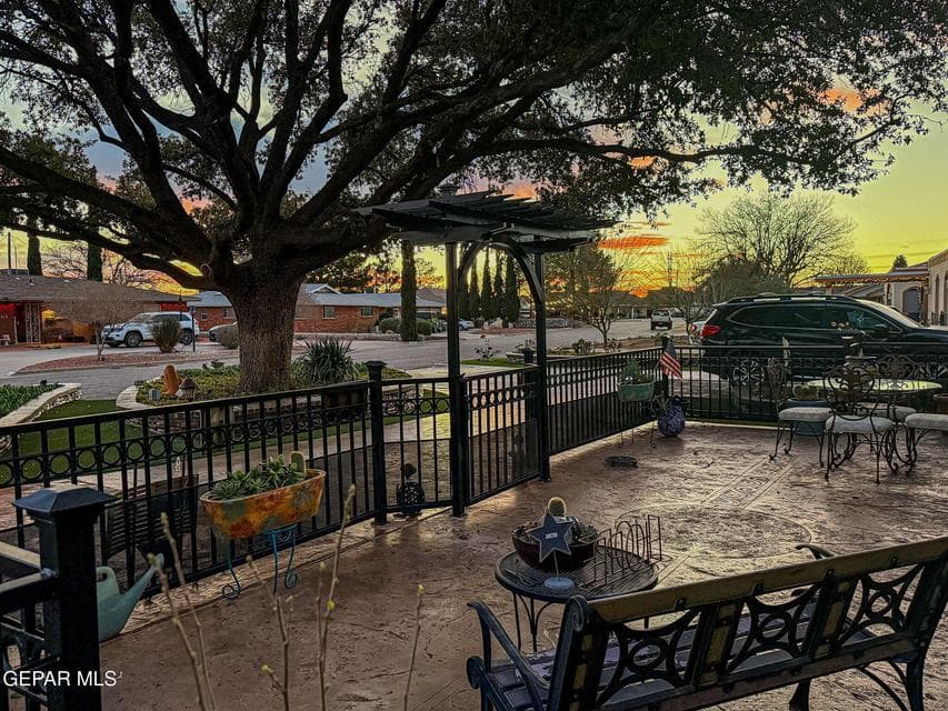 View of Sunset on 10x30 Fenced Courtyard