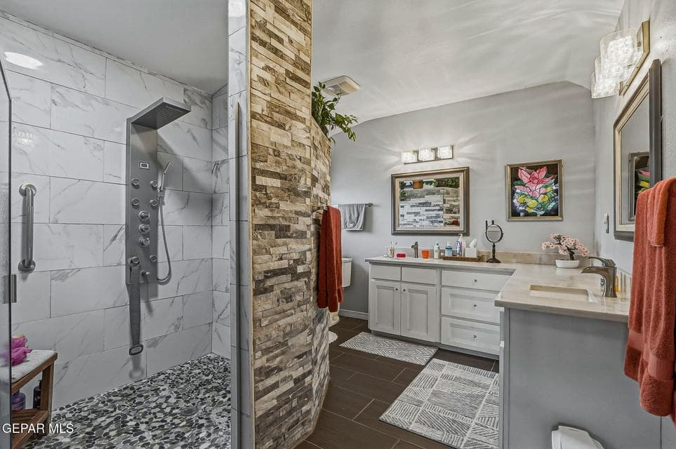 Large spa style Primary private bath