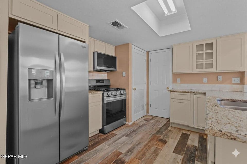 This setup makes cooking and hosting simple.