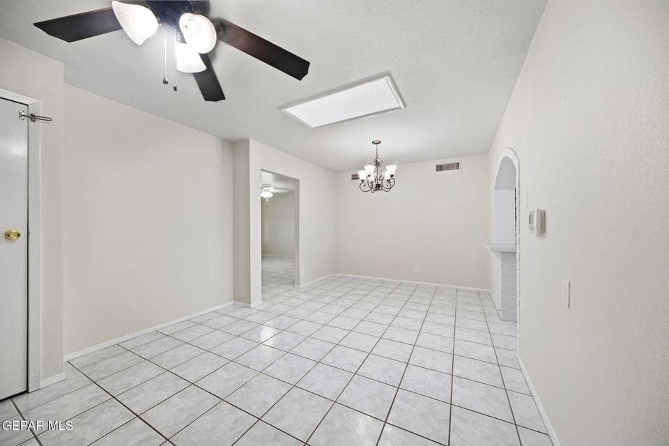 8-web-or-mls-A24I3160