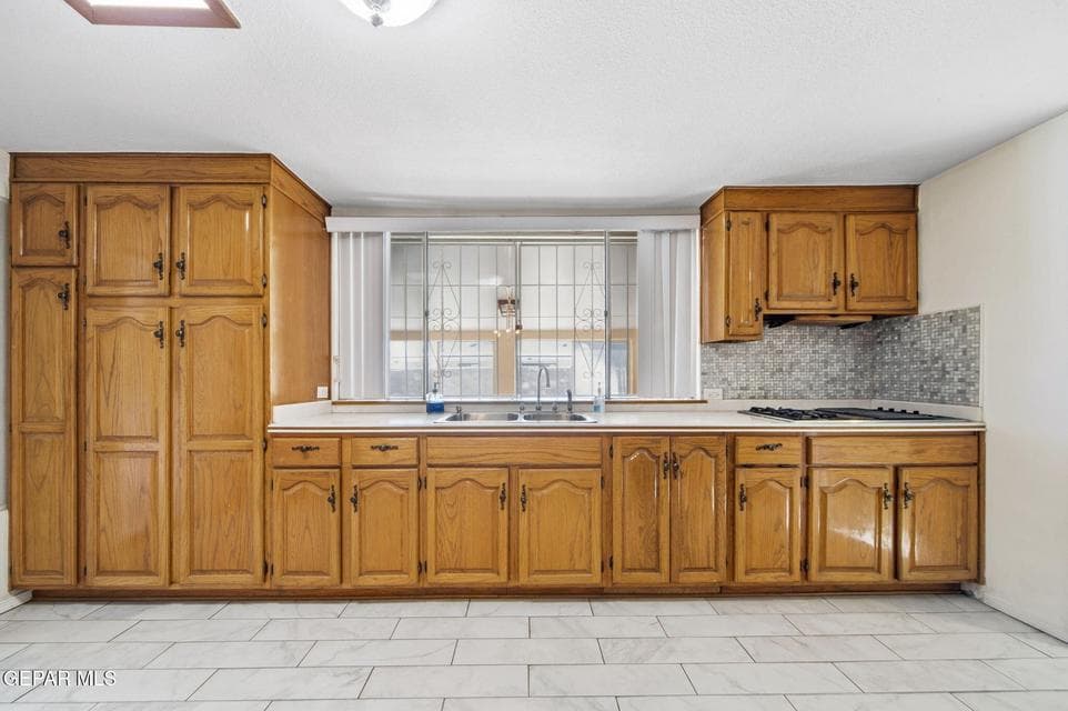 28-web-or-mls-A24I3214