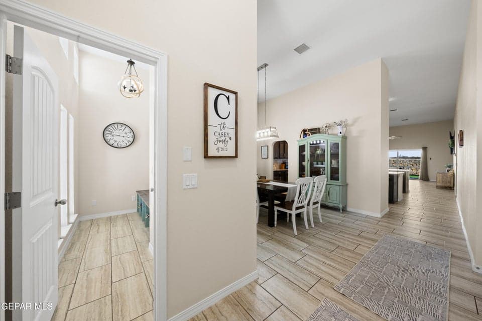 337 Fray-Olguin-MLS-Camera-Guy-4