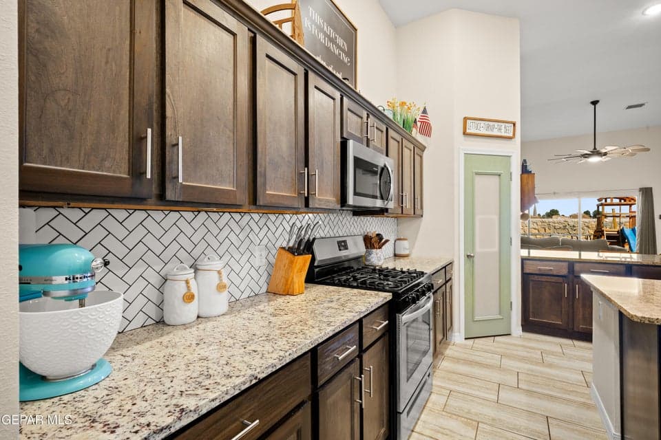 337 Fray-Olguin-MLS-Camera-Guy-13