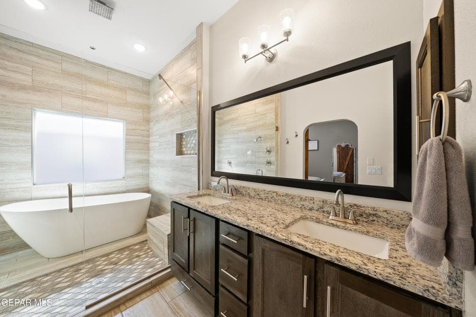 337 Fray-Olguin-MLS-Camera-Guy-25