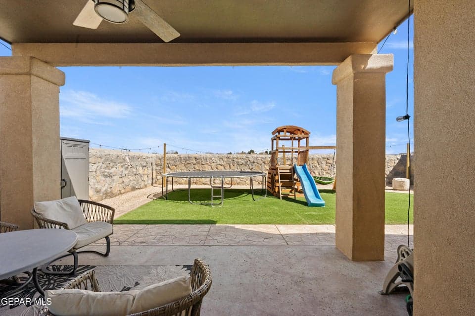 337 Fray-Olguin-MLS-Camera-Guy-31