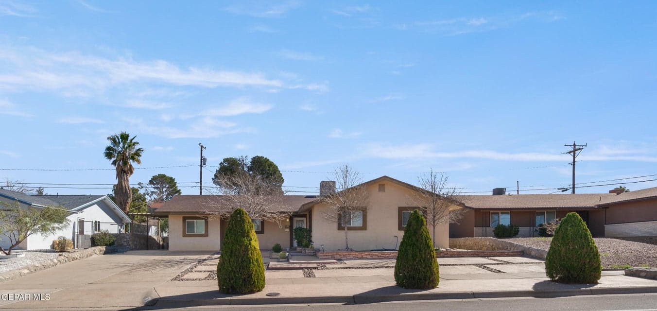 210-Belvidere-MLS-Camera-Guy-2