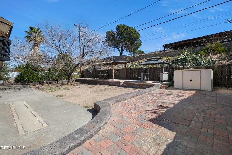 210-Belvidere-MLS-Camera-Guy-27