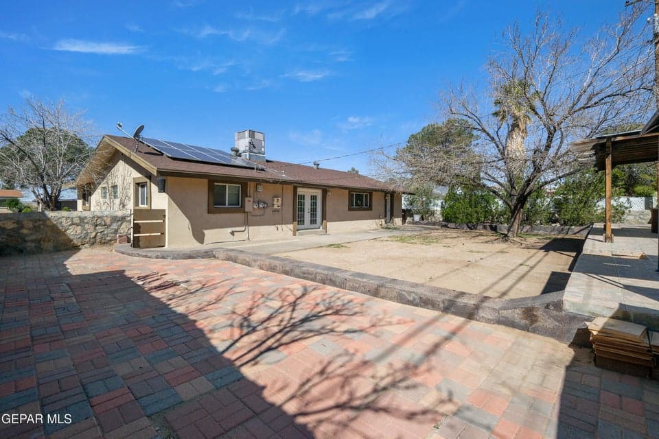 210-Belvidere-MLS-Camera-Guy-28