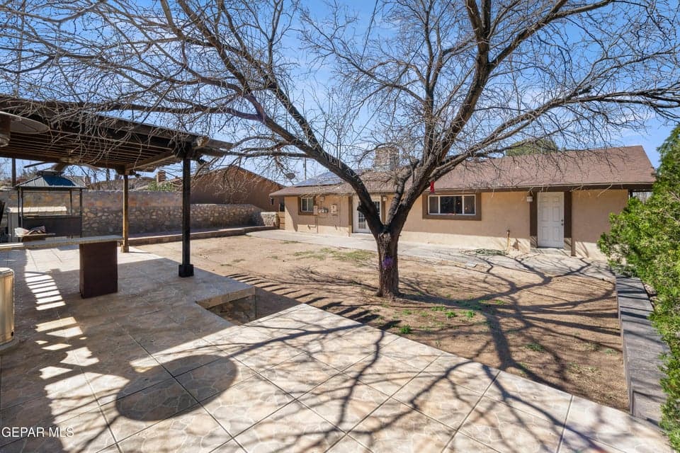 210-Belvidere-MLS-Camera-Guy-31